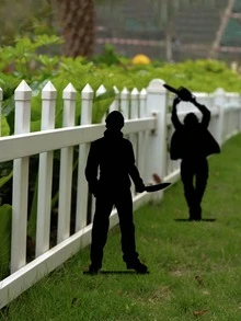 1入組亞克力萬聖節庭院裝飾樁，帶恐怖電影人物剪影，適用於萬聖節戶外草坪和花園裝飾 - 黑色 - 查看 3