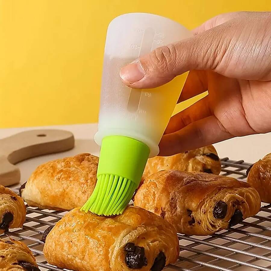 1pc Silicone Oil Brush With Bottle Brush For Outdoor Bbq & Home Baking, Cooking Tools - Green - View 1