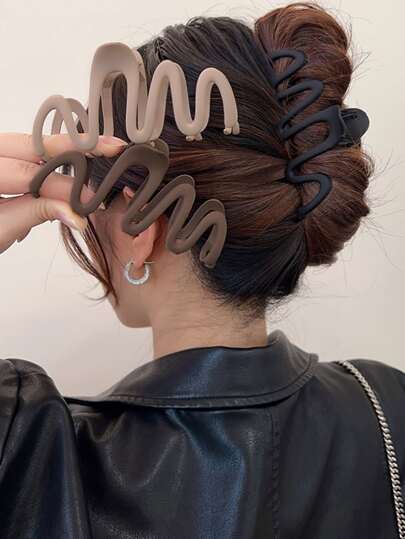 3pcs/1pc Minimalist Solid Color Matte Plastic Snake Wave Hairclips Summer Hair Claw Hair Jaw Clip Hair Clamps Hair Clutch Hair Catcher Clip, School Stuff, College Fall Winter Hair Clip Claw Clip Hair Accessories For Women For Vacation Outfits Woman