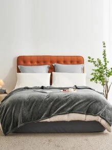 1pc Minimalist Solid Color Plush Blanket, Elegant And Simple, Soft And Warm, Suitable For Bedroom, Guest Room And Sofa - Dark Grey - View 3