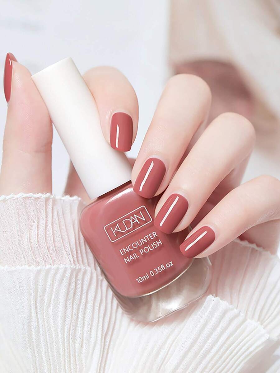 40色速干持久无味水性指甲油，可撕拉，适合女性和女孩，春、夏、秋、冬四季皆宜，是情人节、万圣节、圣诞节的理想礼物。