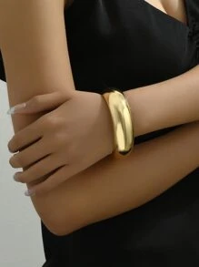 1入金色極簡誇張高光彩手環,適用於夏季約會、派對和華麗裝扮的場合,完美送給朋友的禮物 - 金黃色 - 查看 1