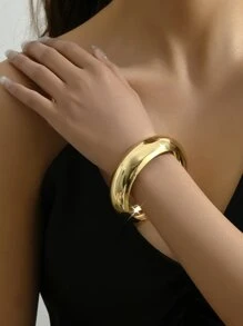 1入金色極簡誇張高光彩手環,適用於夏季約會、派對和華麗裝扮的場合,完美送給朋友的禮物 - 金黃色 - 查看 2