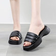 Black Comfortable Women's Platform Slippers With Raised Sole - Black - View 2