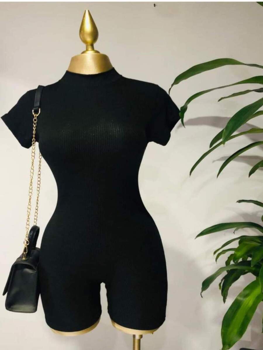 Inari Mono Short Enterizo de Moda - Negro - Ver 1