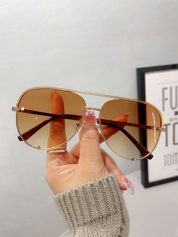 زوج نظارات معدنية شكل عين الضفدع للنساء، مناسبة للسفر والأنشطة الخارجية