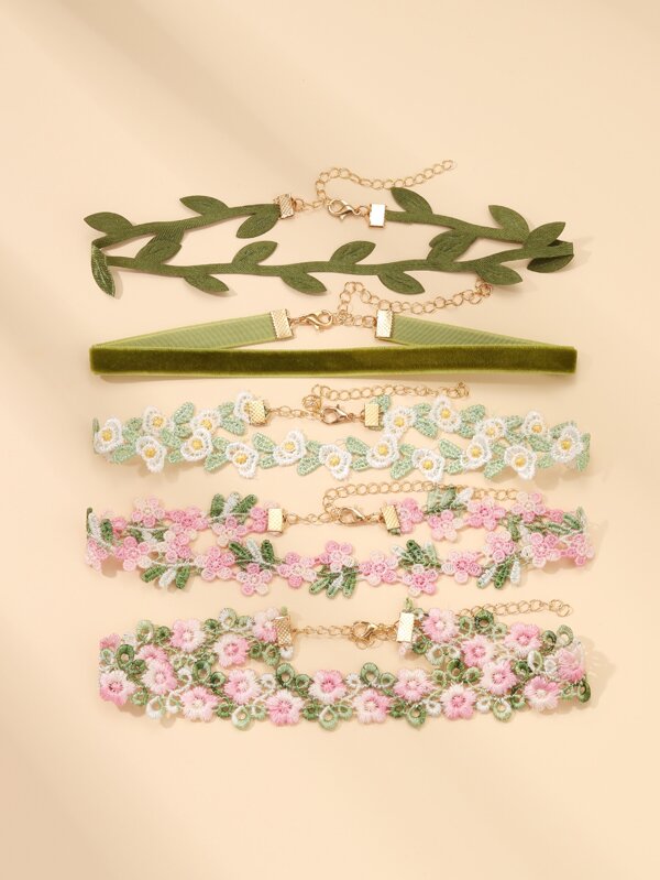 5pcs Fashionable Lace Heart-shaped Decorative Necklace