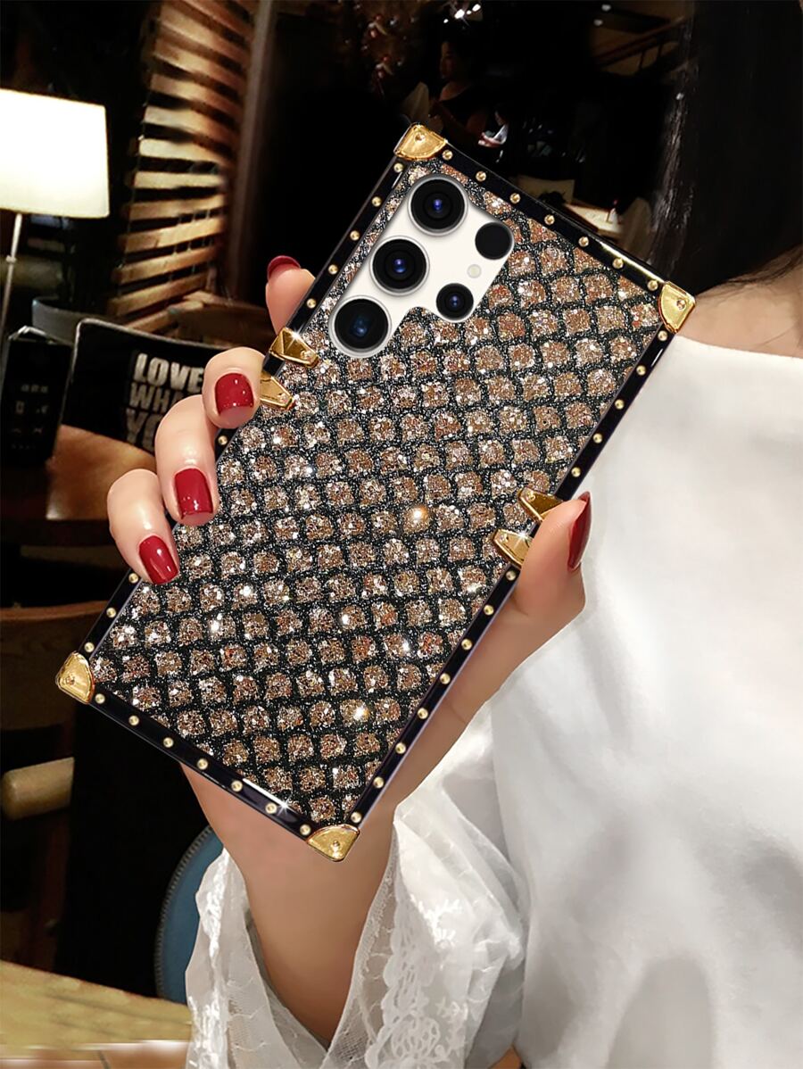 1 ốp lưng điện thoại họa tiết vảy cá bóng, tương thích với iPhone 14 Pro Max/ 7 Plus/8 Plus/XR/XS Max/11/11 Pro/11 Pro Max/12/12 Pro/12 Pro Max/13/13 Pro/13 Pro Max/14/14 Pro/14 Plus/14 Pro Max/15/15 Pro/15 Plus/15 Pro Max, Galaxy Z Flip3/Z Flip4/S23 FE/S20+/S20 Ultra/S21 Ultra/S22 Ultra/S23 Ultra/S24 Ultra 5G, Note20 Ultra, Note10+, A04E, A05, A12, A13 4G, A14. Bề mặt họa tiết có lớp màng bảo vệ, vui lòng bóc lớp màng này trước khi sử dụng. Phiên bản quốc tế, không phải phiên bản nội địa. - Vàng - Xem 1