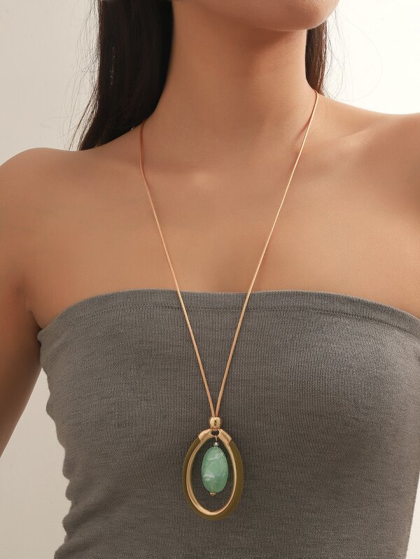 1pc Fashionable Geometric Shape Pendant Necklace For Women