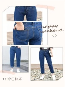 Calça Mom Jeans Feminina Barrinha Dobrada Cintura Alta Sem Lycra.36-- cintura 64 cm quadril  92 cm ../ 38-- cintura 68cm quadril 96 cm..../  40-- cintura 72 cm quadril 100 cm...  42-- cintura 76cm quadril 104 cm //.44-- cintura 80 cm quadril 108 cm tudo tamanho comprimento 97 cm - Lavagem escura - Visão 1