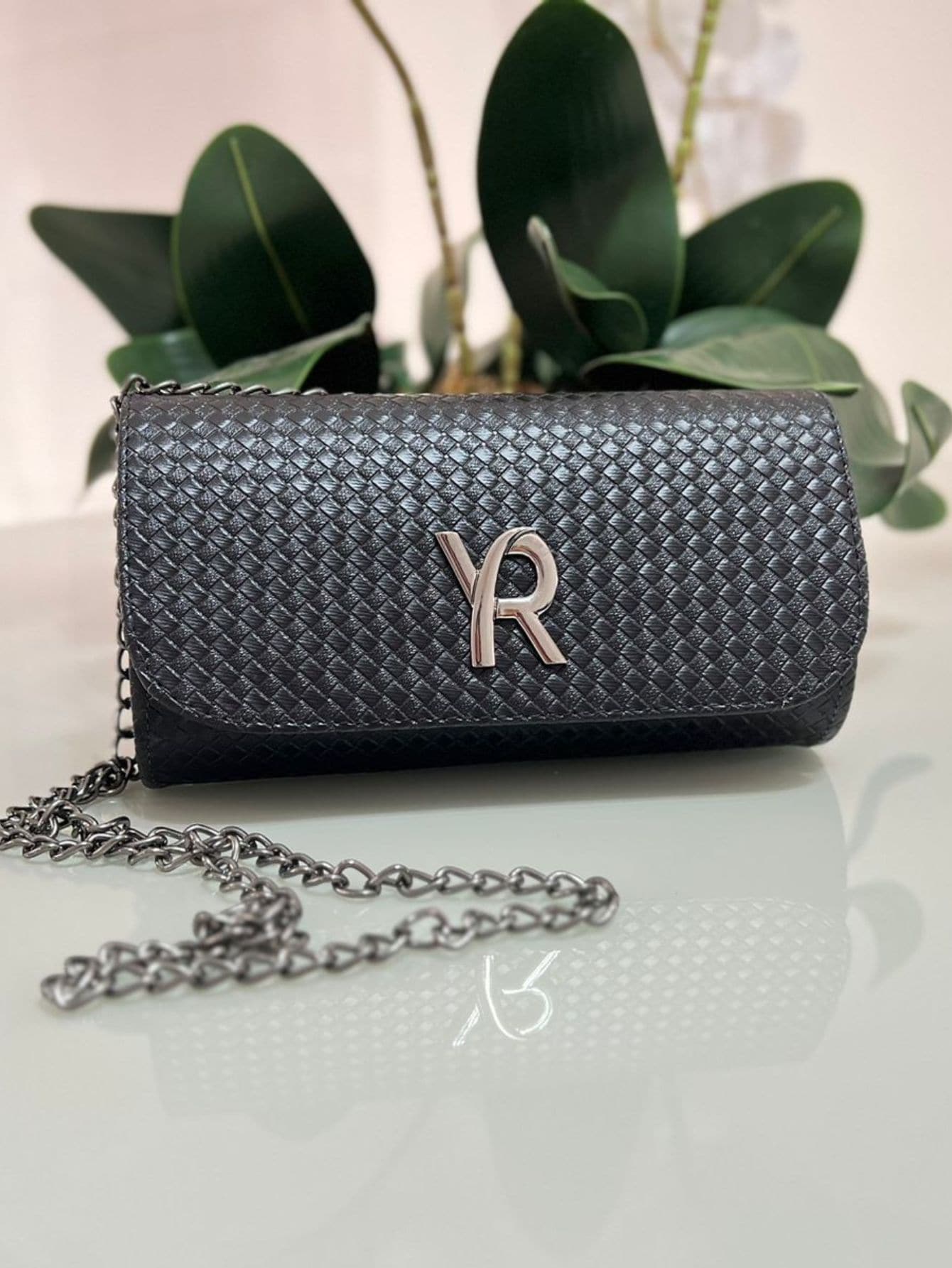 Women Shoulder Bags - 黑色 - 查看 1