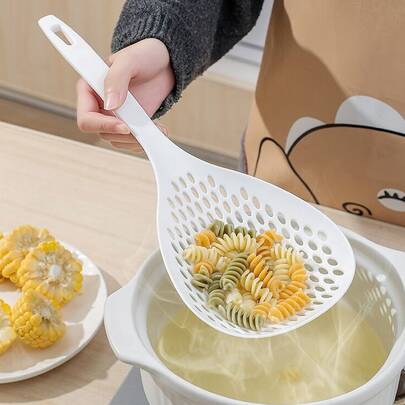1pc白色大容量勺子耐高温挂饺子漏网不易变形厨房用品