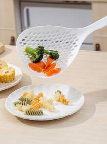 1pc白色大容量勺子耐高温挂饺子漏网不易变形厨房用品 - 白色 - 查看 5