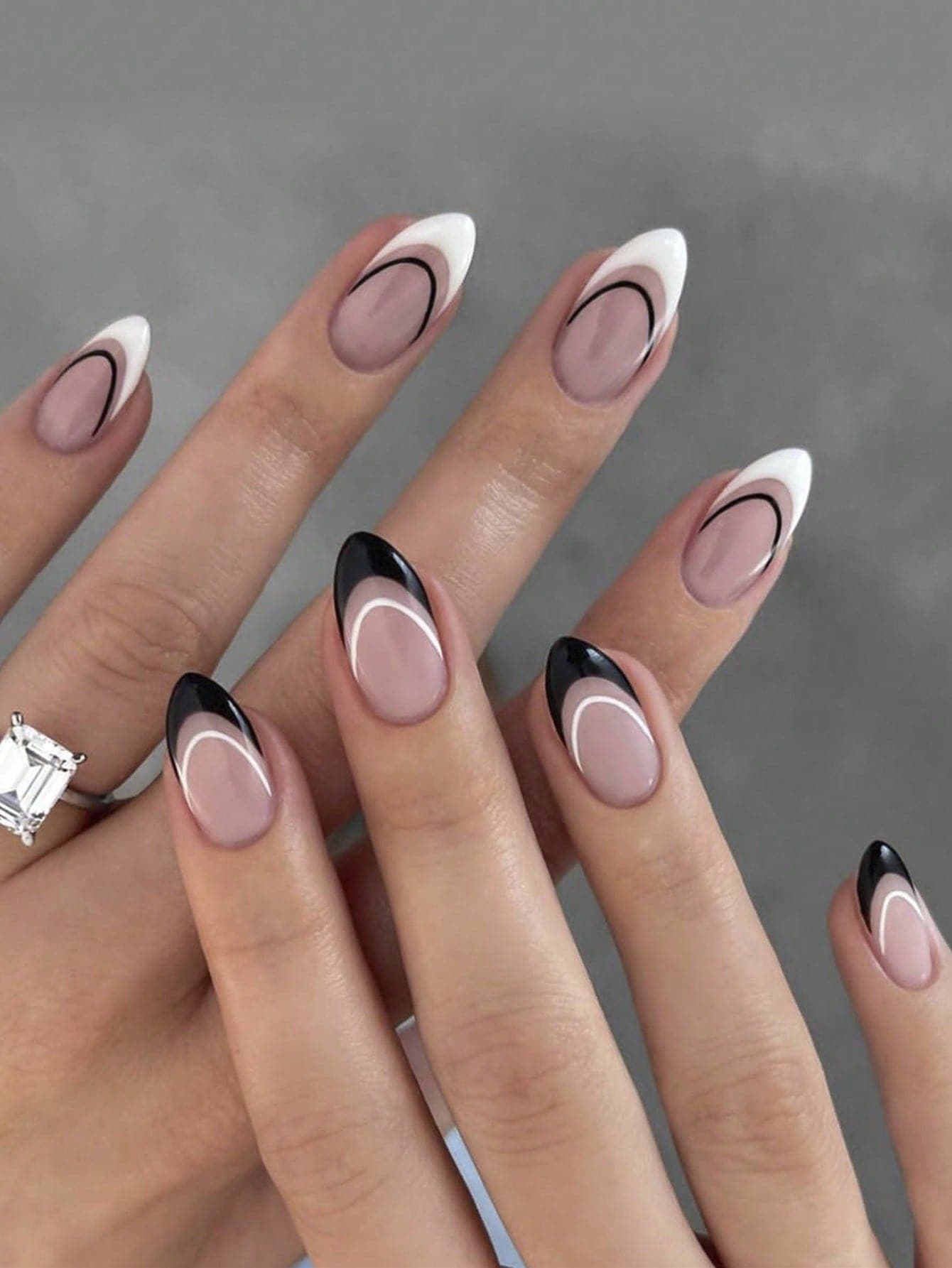 24 Miếng dán móng tay giả hình quả hạnh ngắn tối giản màu đen và trắng Pháp Ramadan với 1 miếng dán thạch và 1 dải dũa - Nhiều màu - Xem 1