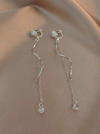 1雙鏈條設計吊墜夾式耳環