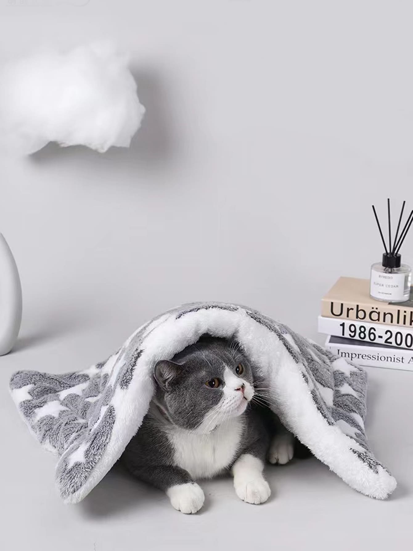 1 chiếc giường cho thú cưng hình ngôi sao và hình chữ nhật màu xám sang trọng có thể tháo rời và giặt được, lót nhiệt, thích hợp cho mèo nhỏ và vừa, thảm ngủ bốn mùa - Xám - Xem 1