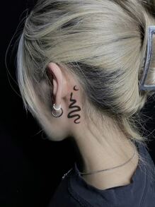 30入組黑色花朵蝴蝶羽毛鳥動物圖案指甲貼紙,腕部和小部位身體 - 黑色 - 查看 4