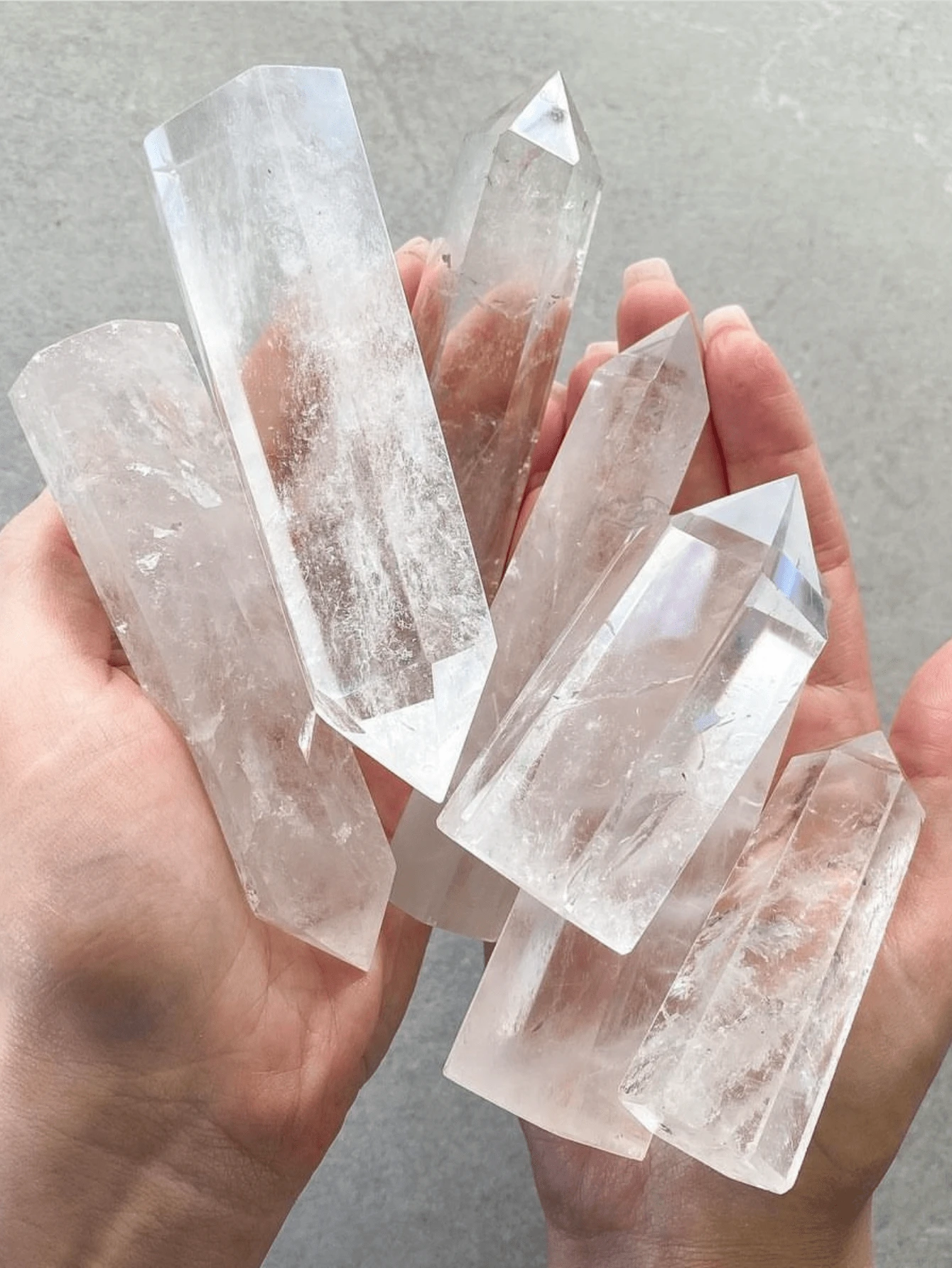 1pc Natural Clear Quartz Healing Crystal Wand 7~8CM Crystal Tower 6 Faceted Single Point Crystal Prism Wand Natural Quartz Stones for Meditation Reiki Chakra Therapy Home Decor Gift