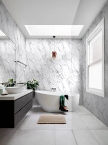 8 件黑白大理石纹瓷砖贴纸，防水防潮 3d 自粘翻新墙纸，非常适合浴室装饰，翻新贴纸撕掉墙板，墙纸，壁纸，春季装饰物品让您的家焕然一新，节日装饰贴纸礼物生日毕业