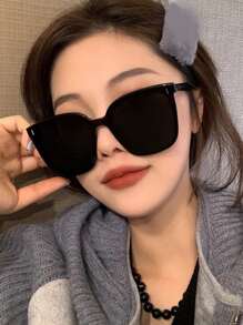 2025年新款GM时尚女士眼镜，高端超大眼镜，适合驾驶，夏季海滩度假、户外、旅行的流行影响者风格 - 黑色 - 查看 1