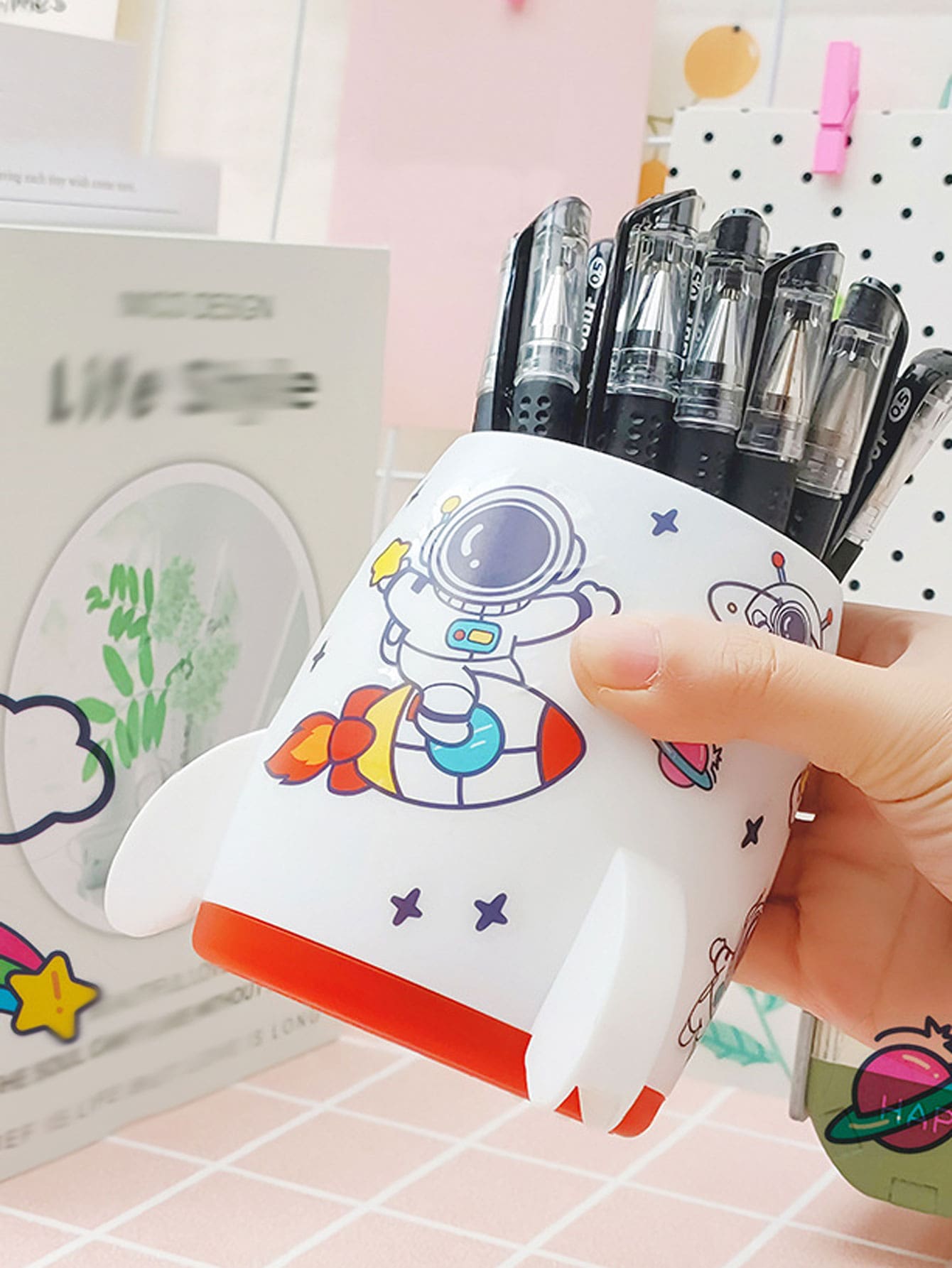 1入組多功能書桌收納火箭筆筒 - 彩色 - 查看 1