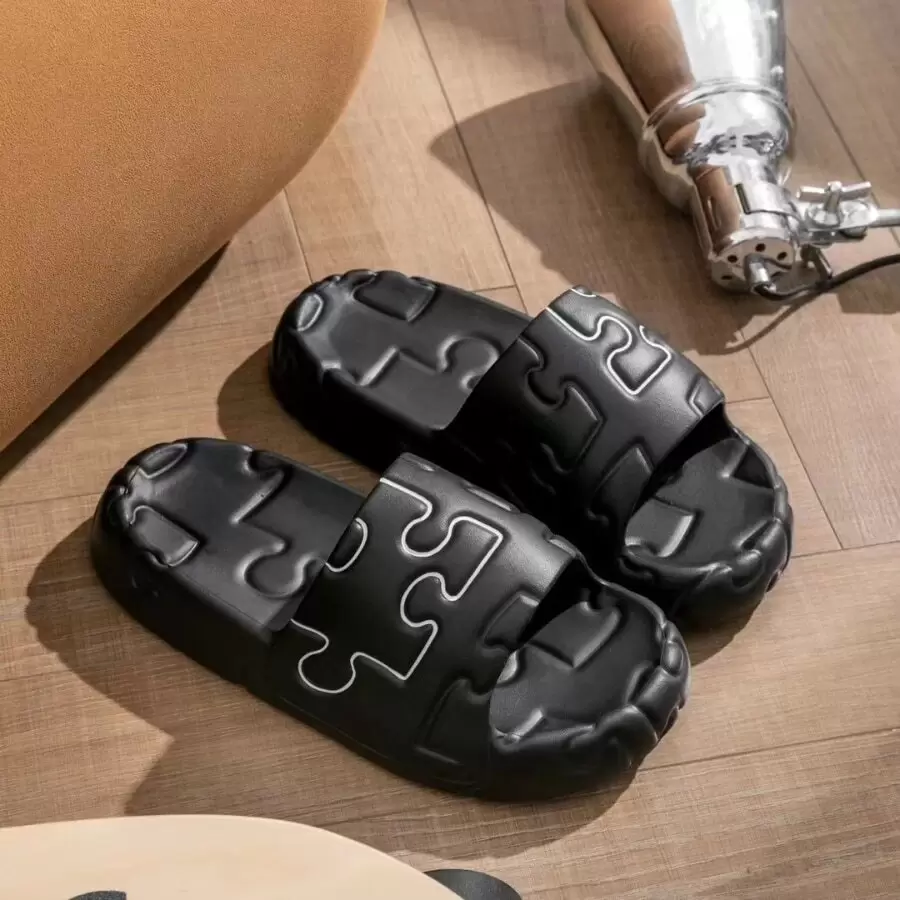 男士夏季柔软舒适拖鞋，时尚镂空设计，EVA 防滑耐用，室内/室外均可穿着，沙滩拖鞋 - 黑色 - 查看 1