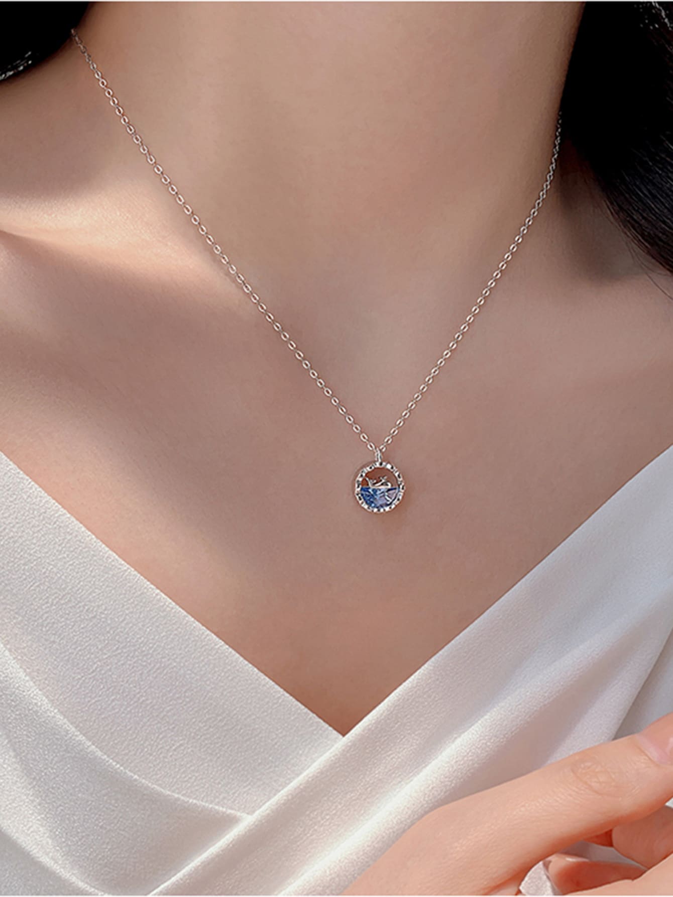 鯨魚頸鍊，陪伴你的鯨魚款，2024年女士新款流行輕奢鎖骨鏈夏季飾品 - 銀色 - 查看 1