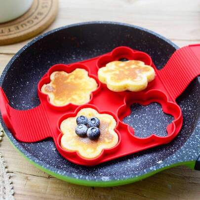 1 khuôn silicon làm bánh kếp tái sử dụng, khuôn trứng hình hoa 4 ngăn