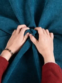 1pc Nordic Style Embroidery Edging Chenille Anti-Slip Sofa Mat, Suitable For Leather Sofa, Thickened Modern And Simple Cushion, Four Seasons Universal Sofa Set For Living Room, 2023 New Model