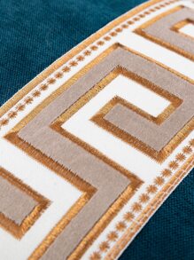 1pc Nordic Style Embroidery Edging Chenille Anti-Slip Sofa Mat, Suitable For Leather Sofa, Thickened Modern And Simple Cushion, Four Seasons Universal Sofa Set For Living Room, 2023 New Model