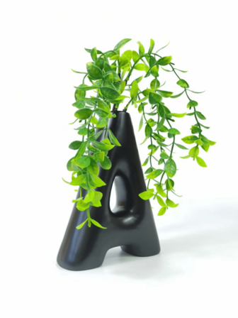 北歐風ins風格極簡風格陶瓷個性花瓶,理想適用於幹的或者清新香調花