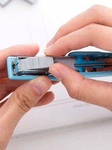 1盒通用型 10 號訂書機訂書釘 - 銀色 - 查看 3