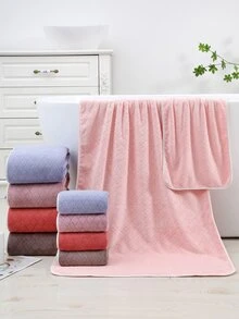 1pc Thickened Coral Fleece  Checkered & European Flower Pattern Towel With Hook For Face Washing And Bathing - Red - View 3
