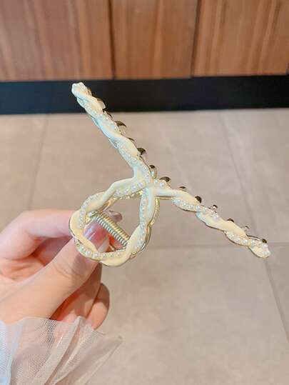 1件装时尚金属水钻发爪，圣诞袜填充物，女士圣诞袜填充物，圣诞礼物，礼物，圣诞袜填充物，女士礼物，礼物，圣诞礼物，成人圣诞袜填充物，成人圣诞袜填充物，发饰，女士配饰，圣诞袜填充物，成人礼发饰，圣诞发饰，女士礼物创意，美容圣诞袜填充物，女士圣诞礼物