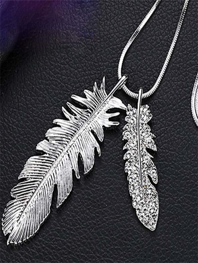 Korean Version Fashionable Feather With Rhinestone Sweater Chain, Simple And Versatile Clothing Accessory For Women