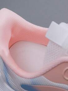 1雙運動透氣女性字母貼飾紮染織物繫帶跑步鞋