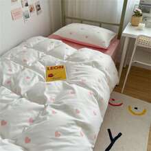 Three-Piece Heart Pattern Quilt Cover Pillowcase Set