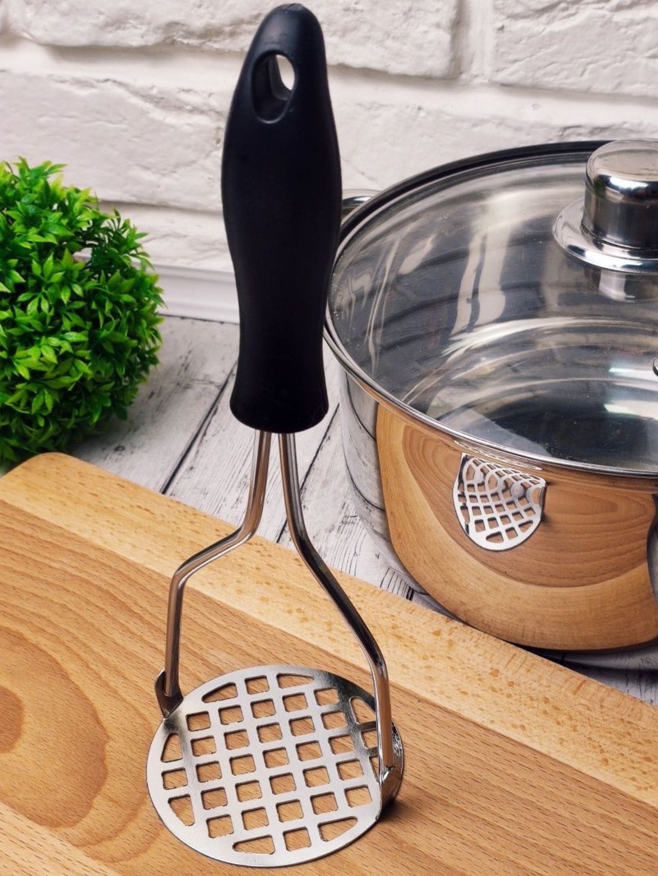 Espremedor de Batatas Em Aço Inox Amassador Espremedor Legumes Feijão Cabo Reforçado - Multicolorido - Visão 1