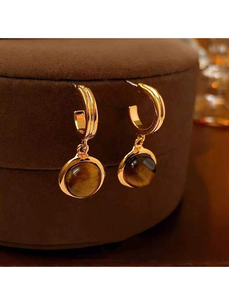 Circular C Shape Earrings, Fashionable And Niche Design, Vintage And Antique Style Ear Accessory