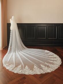 女士单层象牙色长蕾丝新娘面纱，带金属梳，秋季服装