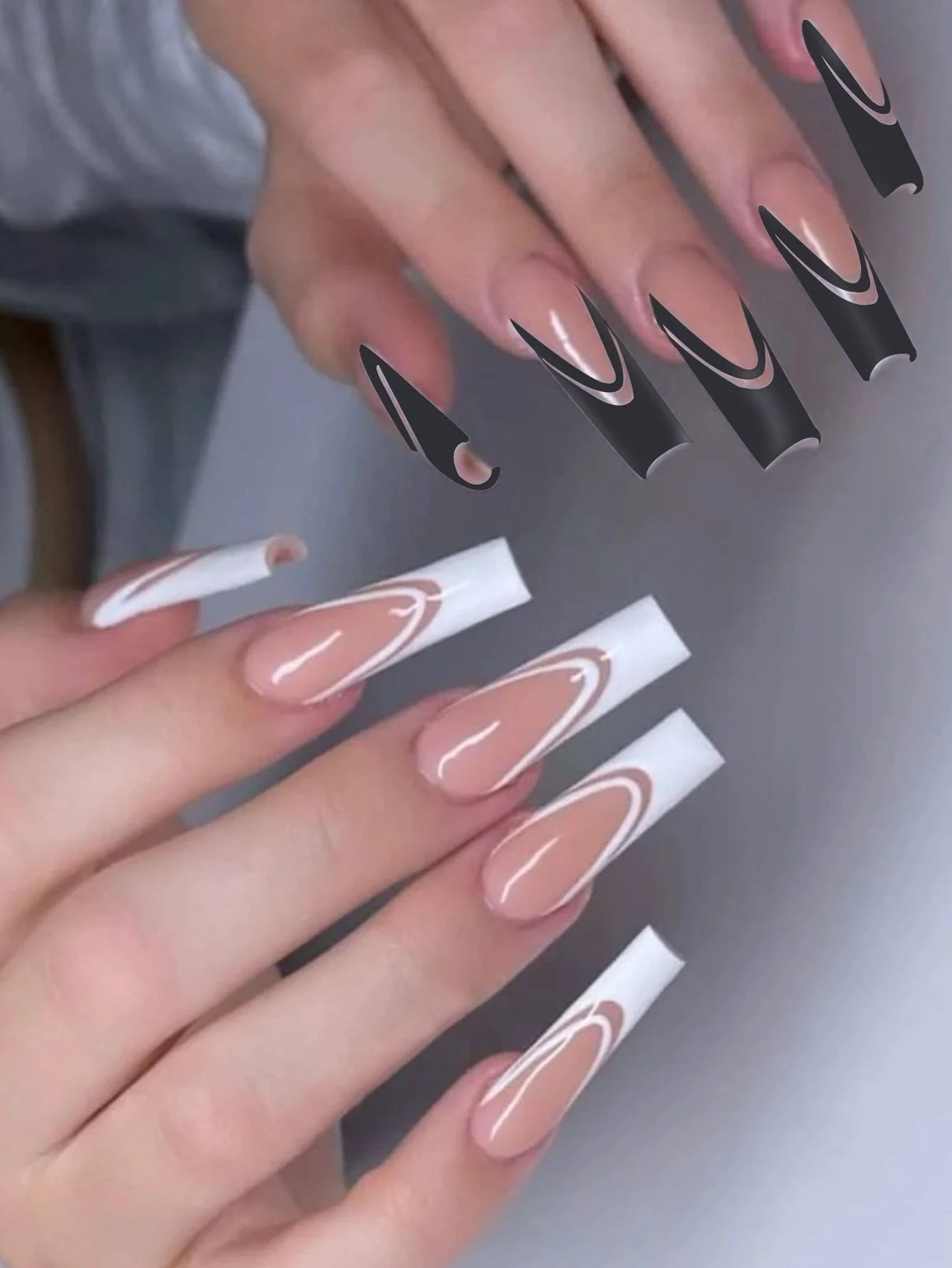 24 piezas de uñas postizas de acrílico de cobertura completa con puntas francesas en color nude, blanco y negro, de estilo simple y brillante, para mujeres y niñas - Multicolor - Ver 1