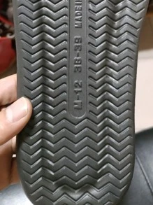 女款厚底沙灘拖鞋,時尚防滑 Eva 人字拖,附仿墊 - 黑色 - 查看 4