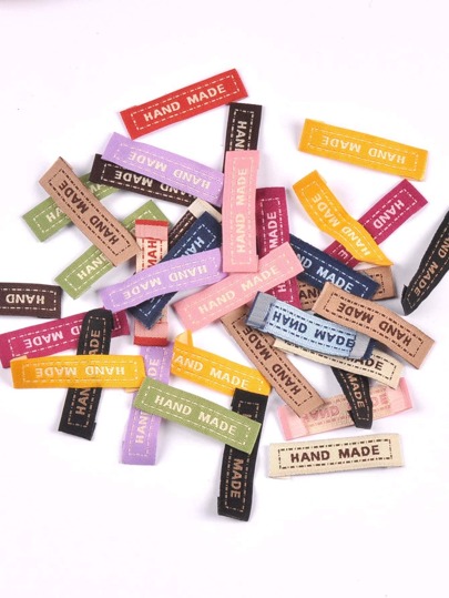 50개 다색 접힌 가장자리 천 라벨, 의류 액세서리 DIY 재봉 공예용 영어 알파벳 마킹 포함