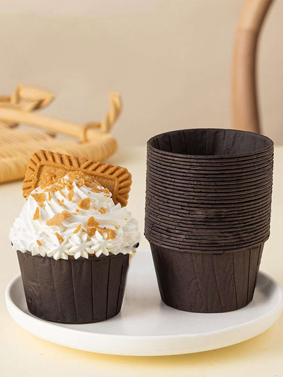 50 件装松饼纸杯蛋糕内衬铝箔烘焙杯，非常适合与朋友和同事一起举办万圣节派对 - 咖啡色 - 查看 1
