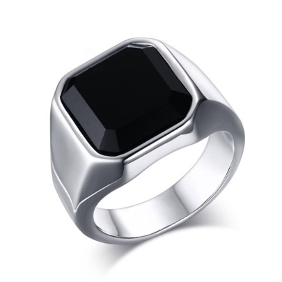 Fashionable Ring For Men, Minimalist & Stylish Finger Accessory