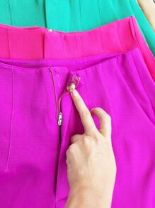 Women Shorts - 玫紅色 - 查看 1