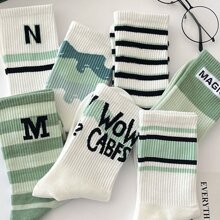 7 Đôi Tất Ống Giữa Cho Nữ Phong Cách Ins Tất Phù Hợp Cho Mọi Trận Đấu Hệ Thống Rừng Cực Kỳ Hấp Dẫn Quần Áo Mùa Thu Xanh Học Sinh Thể Thao Ống Dài - Nhiều màu - Xem 3