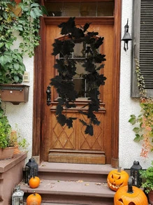 1pc Halloween Black Imitation Maple Leaf Wreath, Artificial Flower Wreath, Halloween Decoration, Party Household Background Decoration