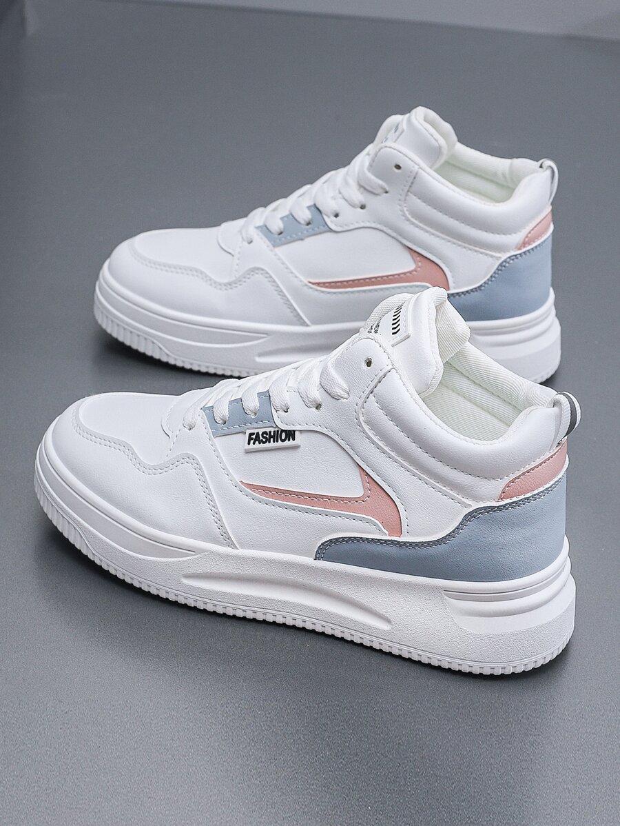 1雙運動女性字母圖案撞色繫帶高幫戶外板鞋