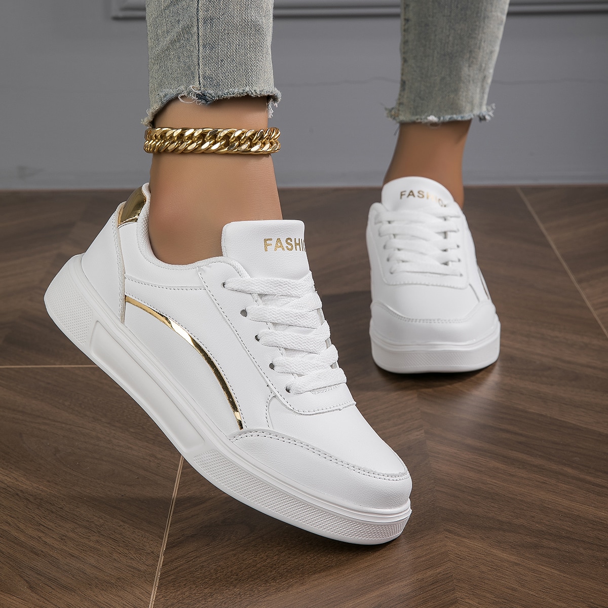 Zapatos casuales blancos para mujer, nuevos zapatos planos de 2023 con parte superior, tenis versátiles para otoño/invierno